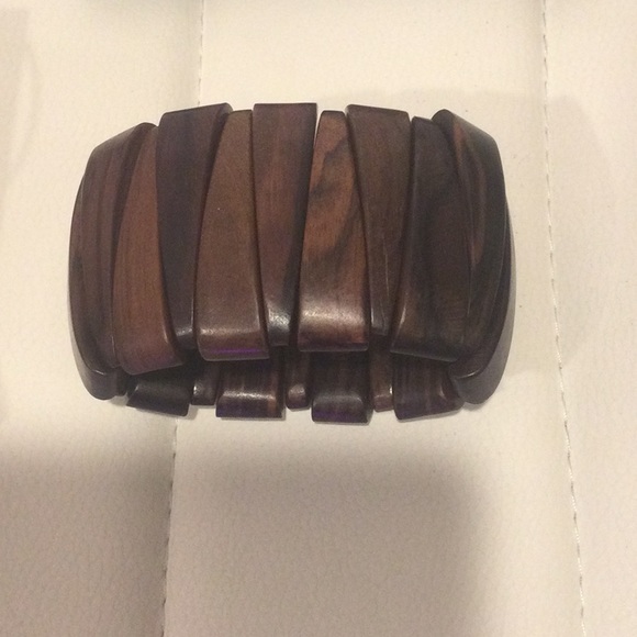 NWOT Victoria Secret Wooden Bohemian Casual Necklace and Bracelet - Picture 3 of 13